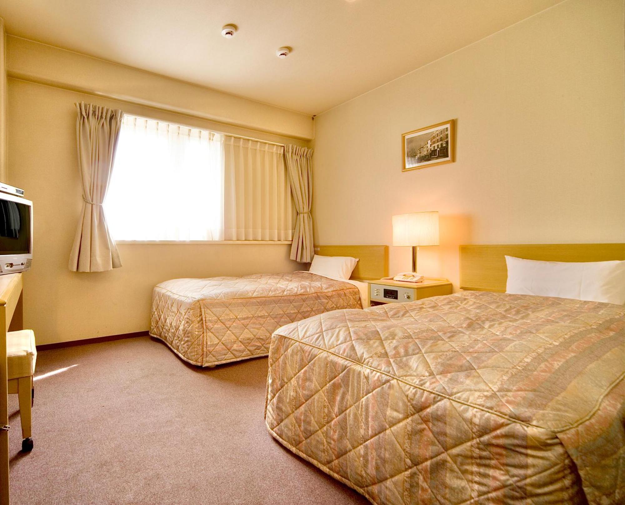 Kurashiki Ekimae Universal Hotel Eksteriør billede